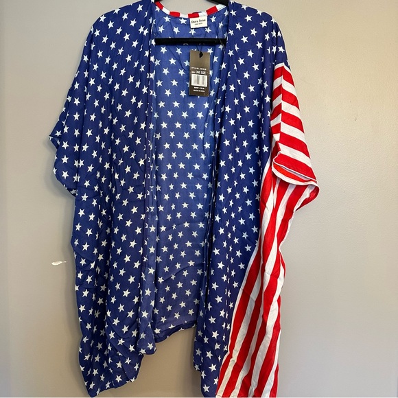 Tops - Oversized Drapey Patriotic American Flag Shawl/Open Cardigan New With tags.
